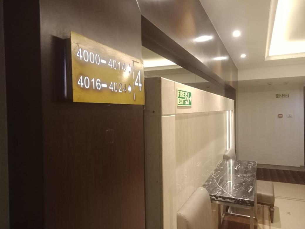 Dunkin Grand Banjara Hills- Live Kitchen-free Lavish Buffet Breakfast